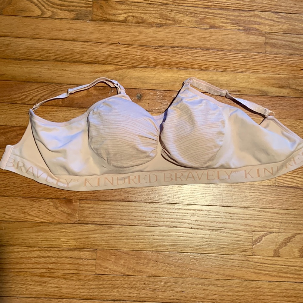 Kindred Bravely nursing/ pumping bra